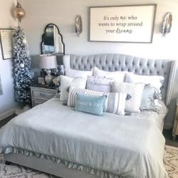 Waking up in the Christmas spirit ?????
???? @cr8tivewanderlust
Get featured and share your style! ?